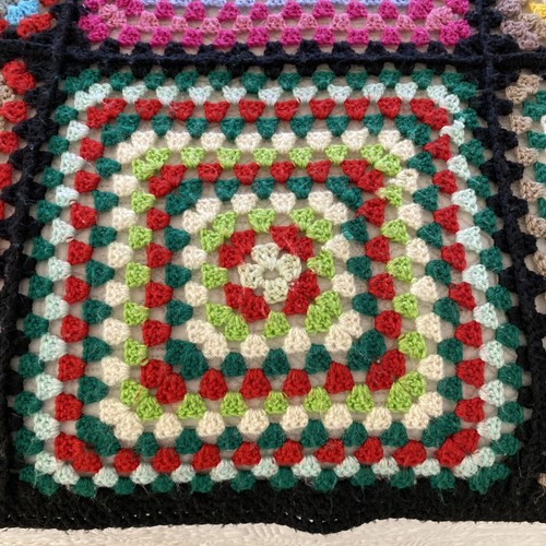 Handmade Crochet Acrylic Granny Squares Afghan Throw Blanket 165 cm x 130 cm - Picture 14 of 23