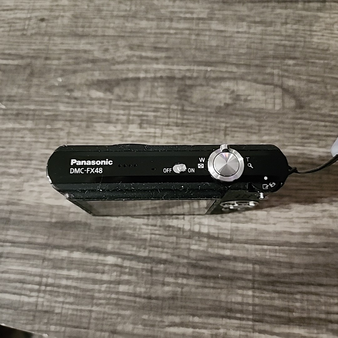 Panasonic Lumix DMC-FX48 12MP Digital Camera *DOES NOT WORK* READ