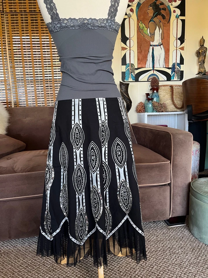 Basil & Maude 裙,黑色和银色带亮片,工具条纹,Whimsigoth,尺寸 6 — 第 3/4 张图片