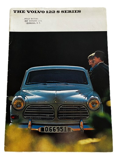 RARE 1967 Volvo 122S brochure PLUS MORE RARE 31 page booklet Volvo engineering