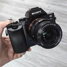 Sony Alpha A7R 36.4MP Mirrorless Digital SLR Camera With 16-50mm Lens - 95 New