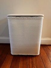 Vtg White Woven Wicker Rattan Clothes Hamper Laundry Basket Hinged Lid 20" x 12"