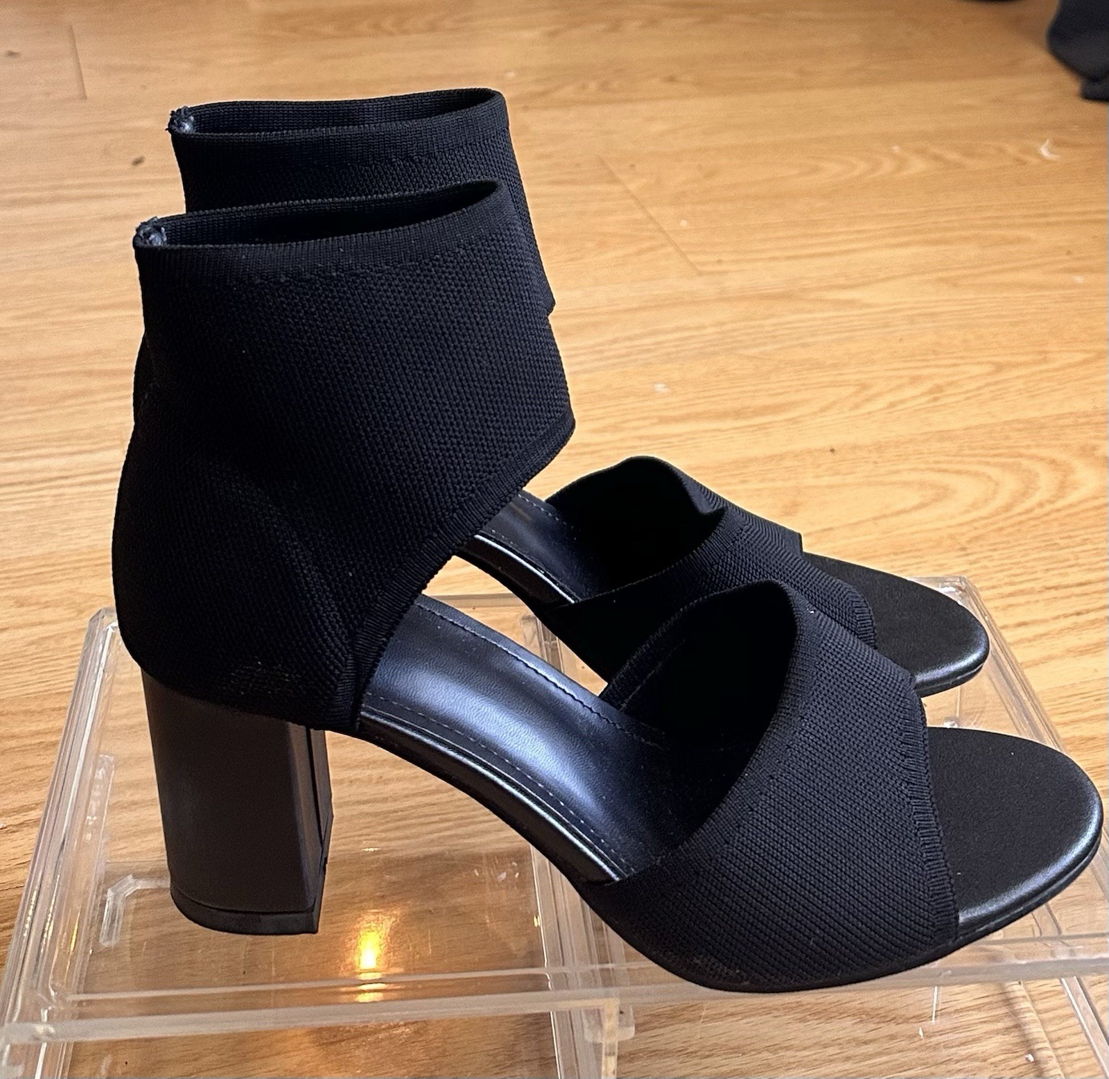 Black Strappy Block Heel Sandals Ankle Strap Synthetic Women's Size 10