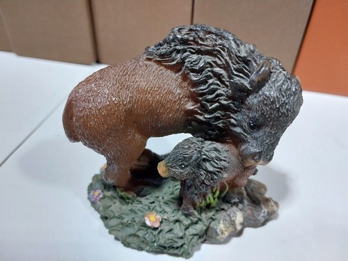 Buffalo w/calf Figurine