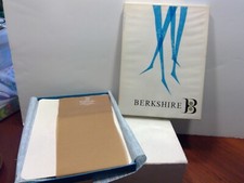 Boxed Set of 3 Pairs of Berkshire Stockings Agilon Stretch Subtle Beige - NOS