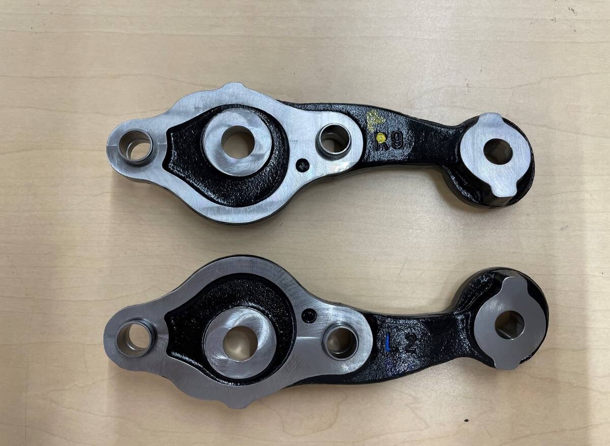 TOYOTA LEVIN TURENO AE86 Genuine Steering Knuckle Arm For Power