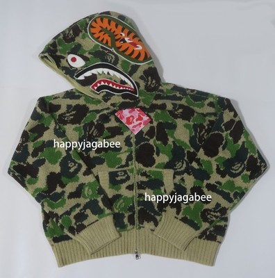A BATHNIG APE Ladies' ABC CAMO TOWEL JACQUARD SHARK CROPPED FULL