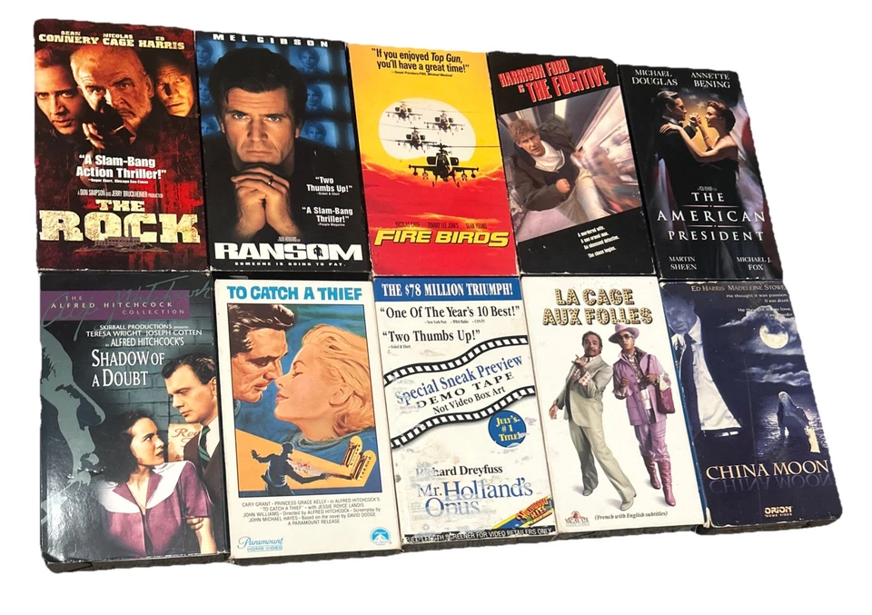 Lot of 20 VHS Tapes Comedy / Classics Popular Titles / Action / Thriller / Drama Foto 3 de 3
