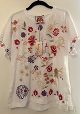 Johnny Was Embroidered Side Slit Dolman Tee Top White Size Medium NWT