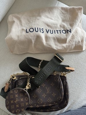 Louis Vuitton multi pochettes bag. Comes with original dust bag, barely used 