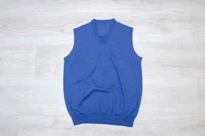 Charles Voegele Merino vest. Size L