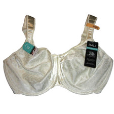 Bali Bra 38DD Vanilla Minimizer Underwire Style DF3562 New with tags