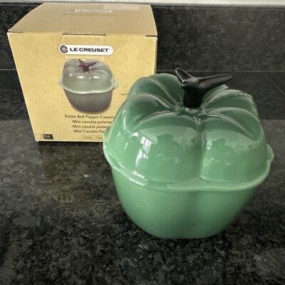 Le Creuset Grün Paprika Steinzeug Cocotte Mini Keramik Auflaufform. NEU