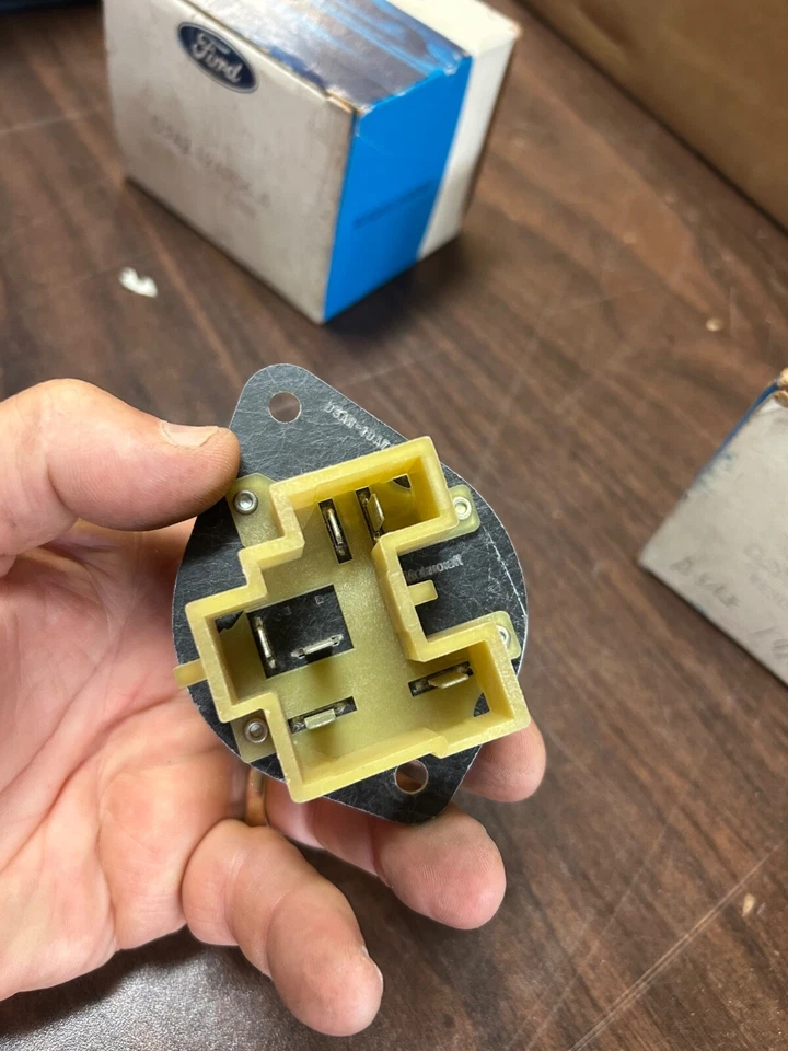 Resistencia de ventilador de aire acondicionado Ford LTD Torino 1975-1978 D5AZ-19A706-A NUEVO HECHO EN EE. UU. Foto 2 de 3