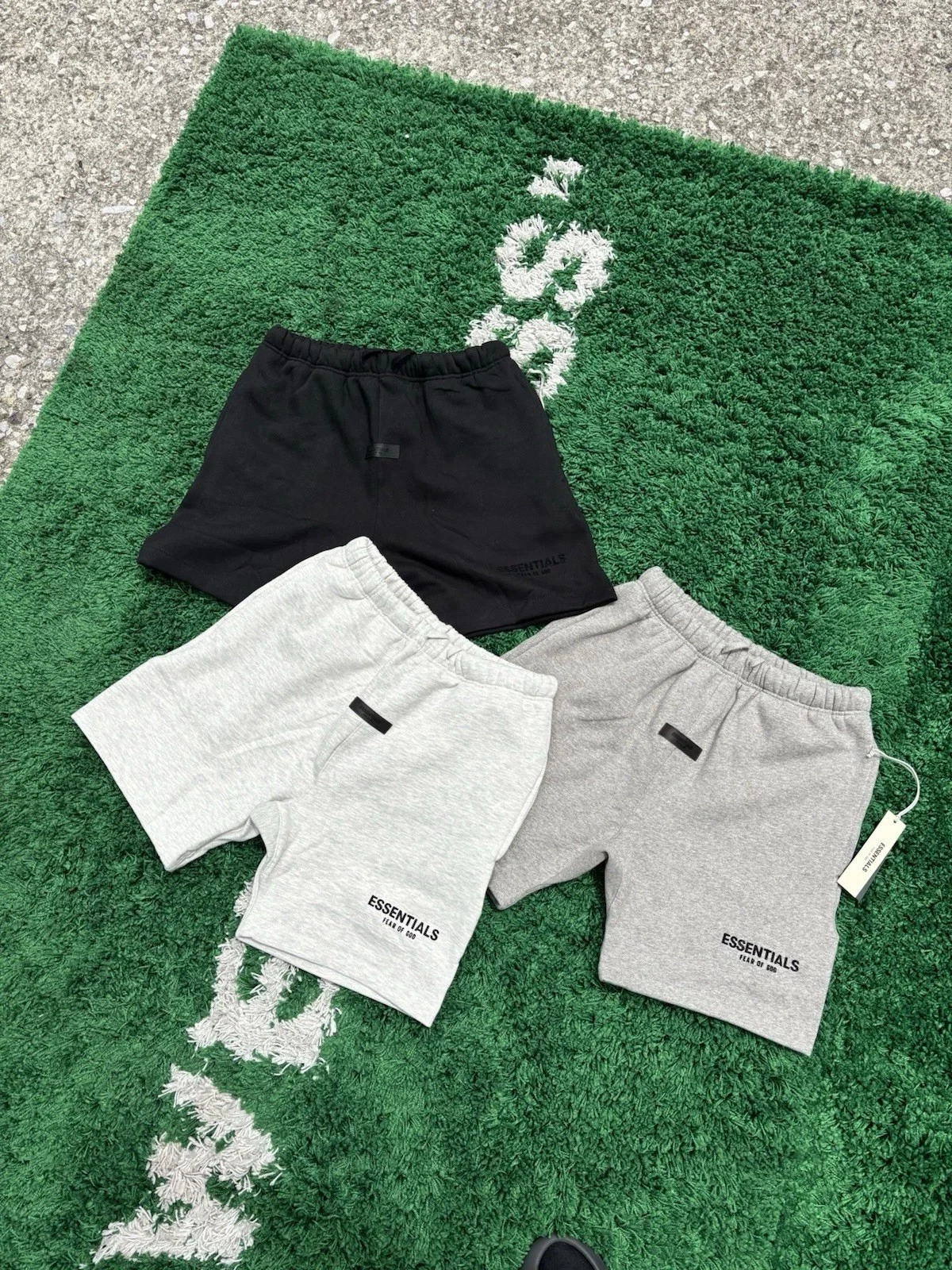 Essential FOD Shorts(SS22) | All Sizes XS-XL | BLACK/LIGHT GREY/DARK GREY)✅
Opens in a new window or
