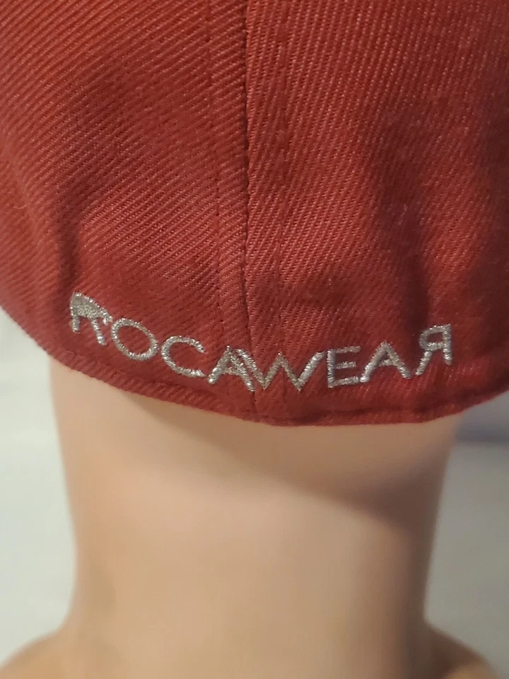 Sombrero ajustado Rocawear talla 7 3/4 rojo bordado logotipo metal insignia R Y2K Foto 4 de 4