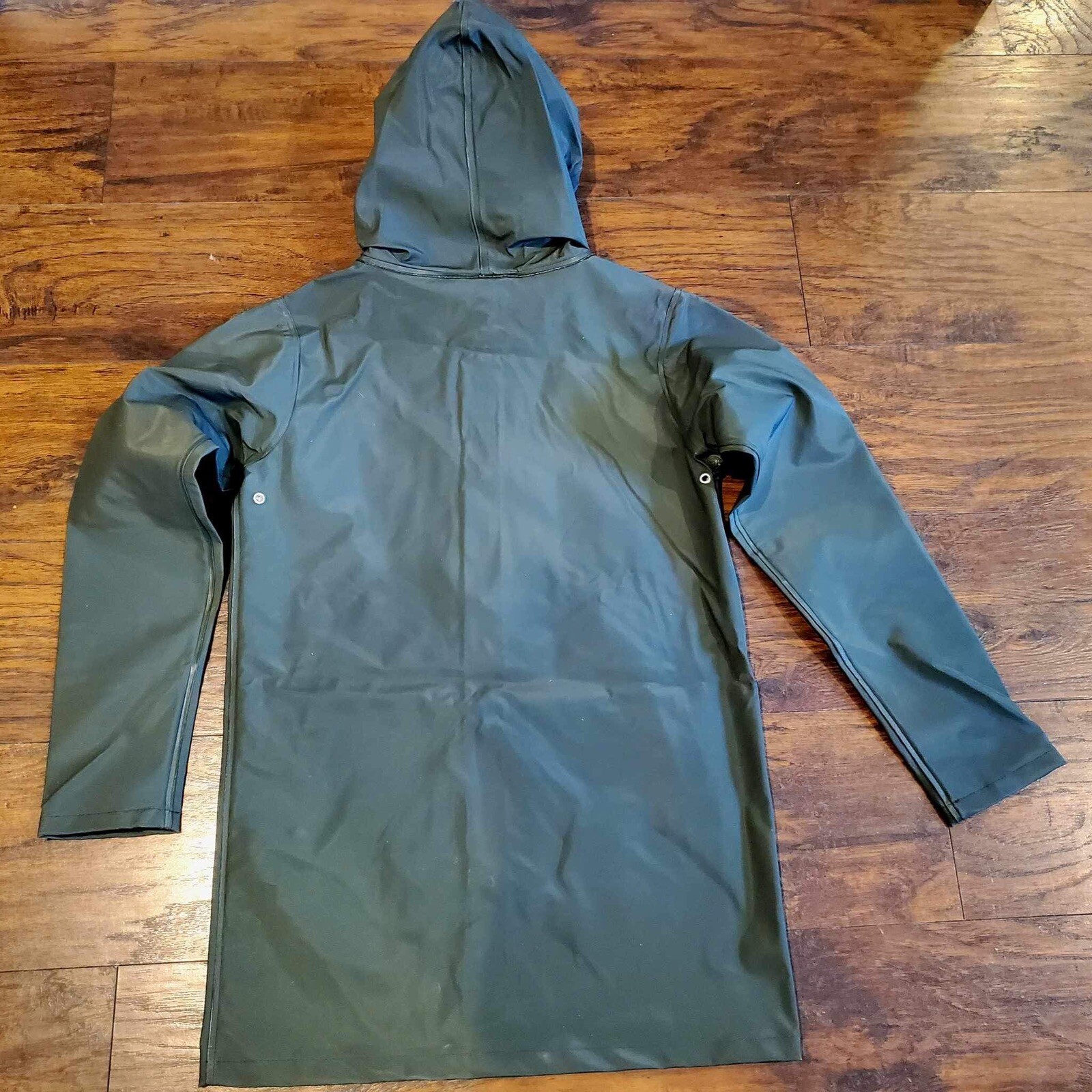 NOAH RAINWEAR Premium Quality Green Rain Jacket / Coat / NWT READ For