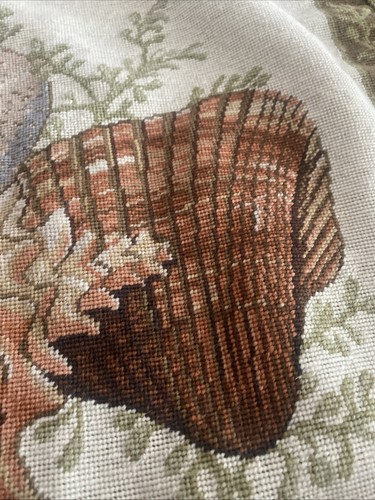 Almohada de lana punta de aguja Wendy Russel Sea Shell cojín de playa cubierta 18x20 - Imagen 6 de 7