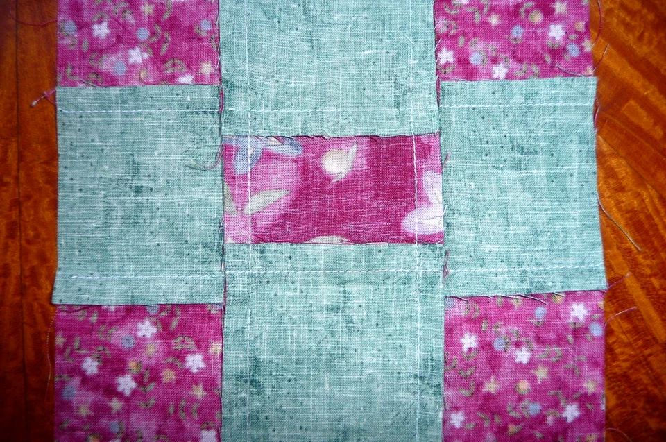 Lot of 3 Florals Wine and Forest Green Quilt Blocks 6 x 6 inches - Image 3 of 3