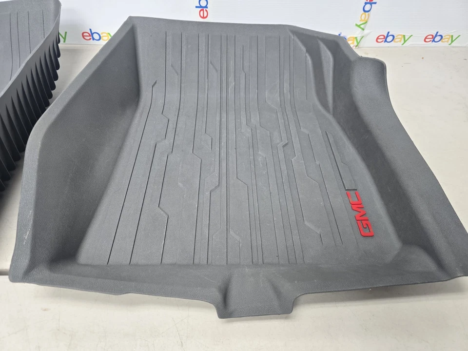 Revestimientos de piso delantero originales GMC Acadia 17-23 gris ceniza oscuro alfombrillas GM alfombrillas almohadilla de alfombra Foto 4 de 4