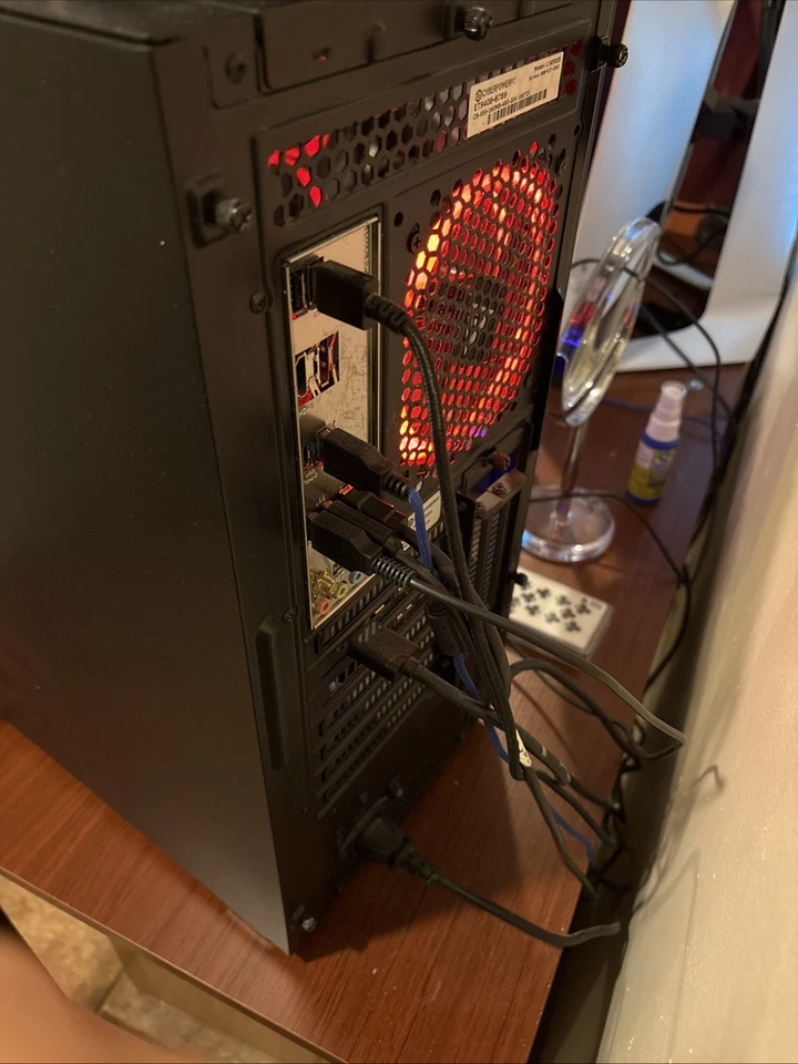 CyberPowerPC Gamer Xtreme (1TB HDD + 500GB SSD, Intel Core i7-11700F, 16GB RAM, - Image 4 of 4