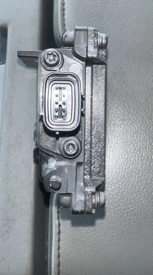 Conjunto de radar delantero Honda Odyssey 2019 36800-THR-A01 Foto 4 de 4