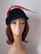 Vtg 40s Early 50s Black Felt Fascinator Hat With Red Feather Excellent Cond.