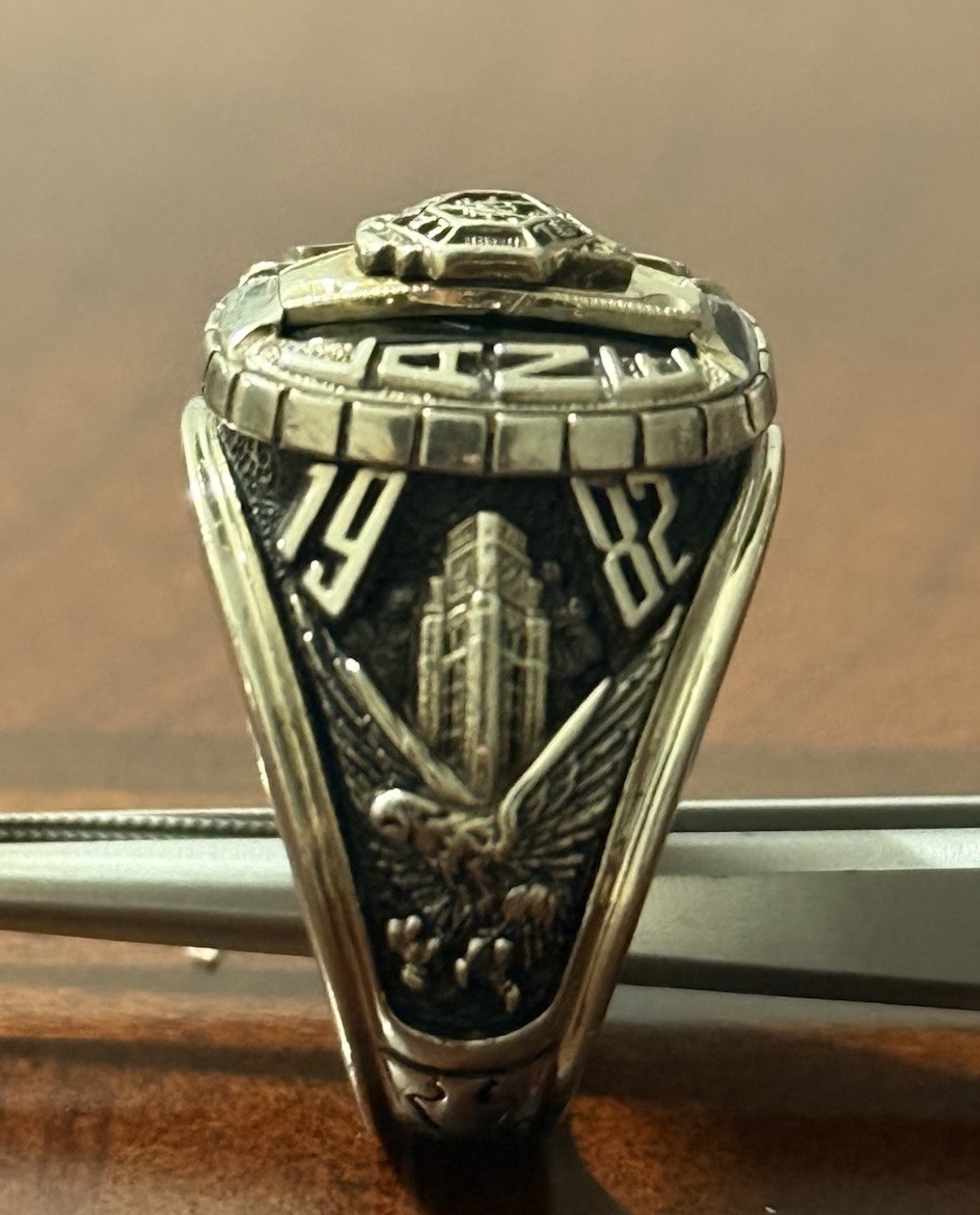 Vintage 1982 LANE TECH Class Ring