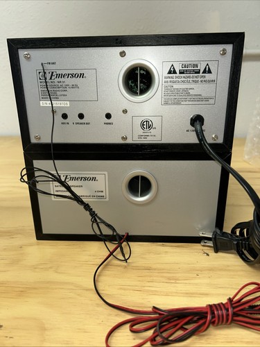 Emerson Model NR 31 AM/FM Stereo Radio with Satellite Speaker Works great - Picture 2 of 6