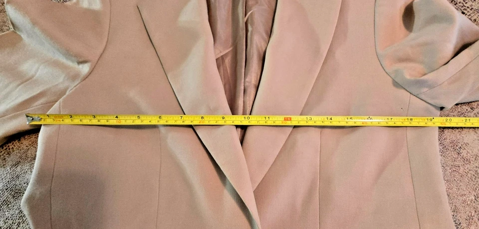 Pendleton 100% Virgin Wool Tan Blazer Women’s Jacket 1 Button Lined VTG Size 12 - Image 4 of 4