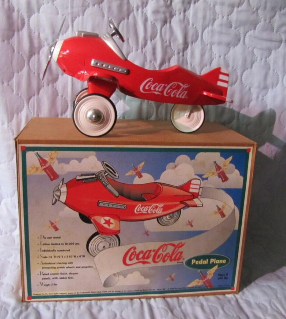 【新品】コカコーラ l Pedal Plane 飛行機 Coca Cola Pedal Plane: Die Cast Metal, 1:3 scale, Signed Ken