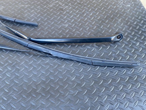 ✔JUEGO DE ESCOBILLAS LIMPIAPARABRISAS LEXUS 13-15 GS350 OEM - Imagen 2 de 4