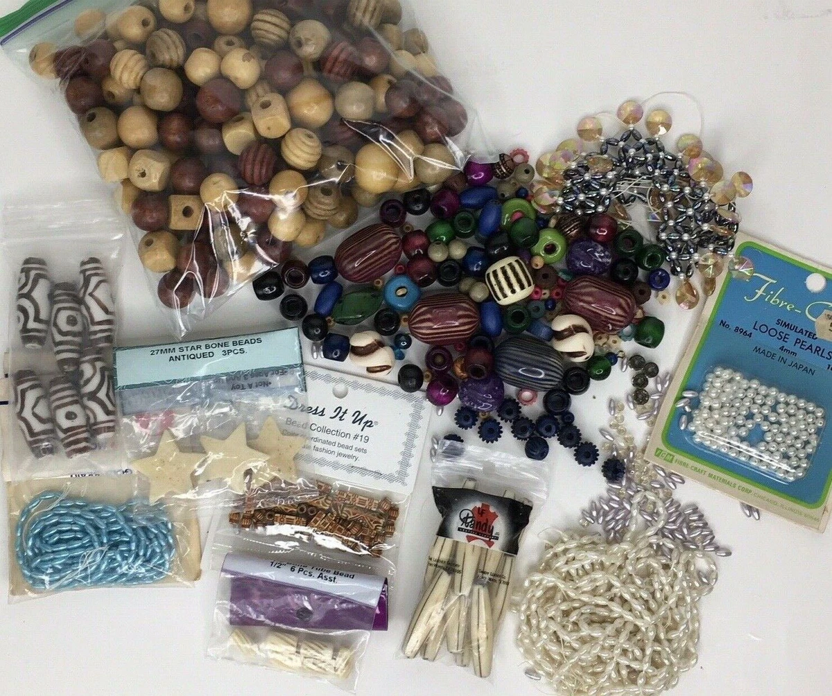 Lot of Hundreds of Beads Over 1lb Various Sizes Types Jewelry Charms Arts  Crafts