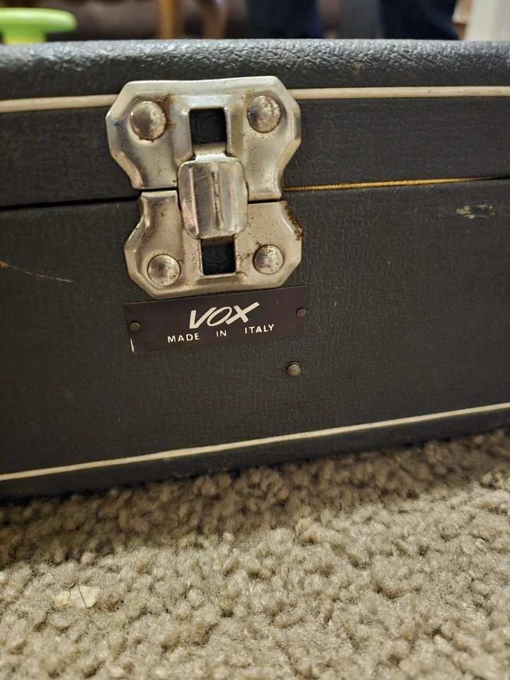 Bajo eléctrico Vox Sidewinder IV 1967 Cherry Sunburst. Hecho en Italia AllOriginal Foto 4 de 4