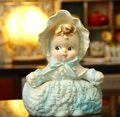 Vintage Lefton Baby Girl Planter 8 Inch Blue Large w/Sticker RAER * READ