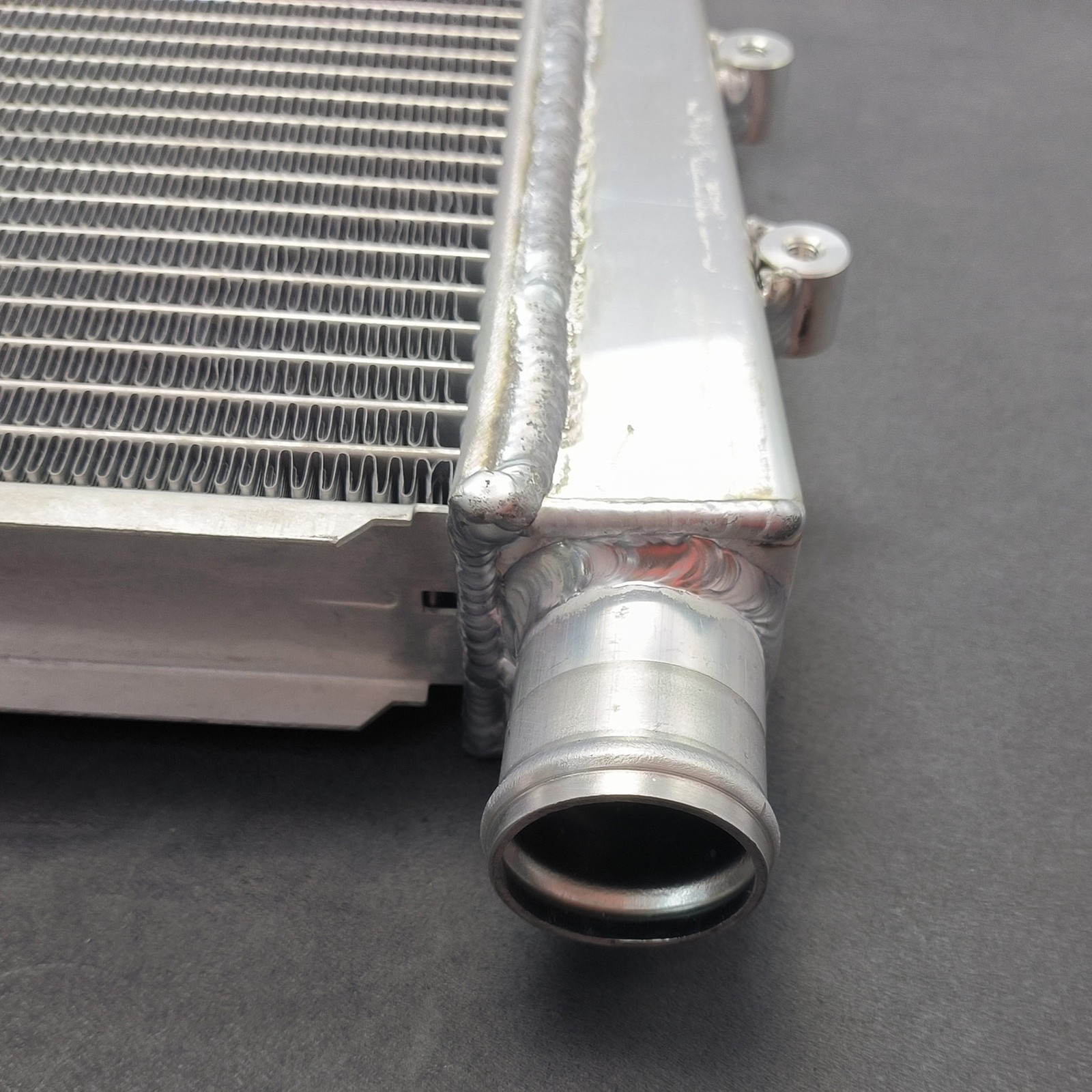 400121252D RH Aluminum Radiator for 2010-14 Lamborghini Gallardo LP550-2 LP560-4