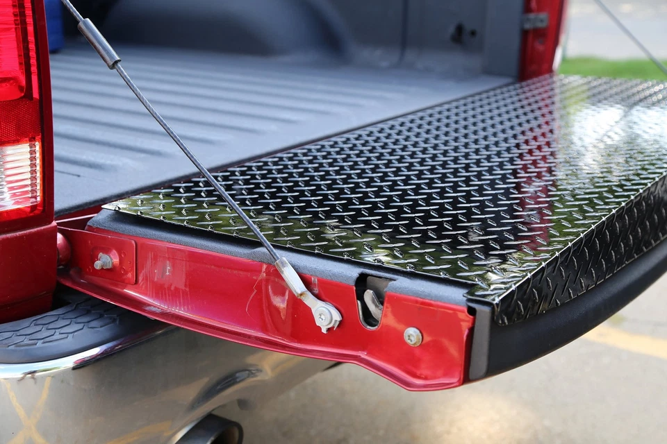 For Ford F-250 Super Duty 99-07 Dee Zee Black-Tread Full Tailgate Protector Foto 2 de 3