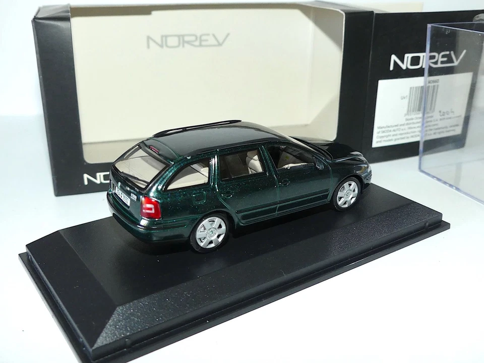 SKODA OCTAVIA COMBI II Phase 1 Vert NOREV 1:43 - Photo 2/2