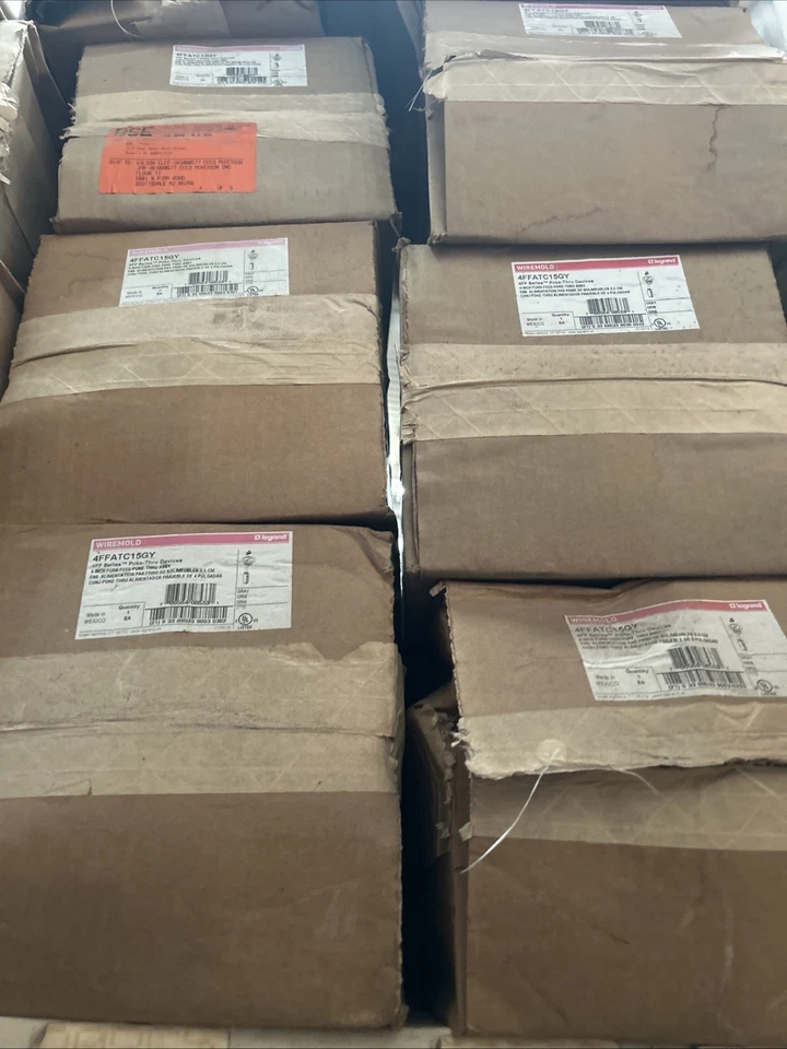 🔥 (AN) ***QTY 1*** Wiremold Legrand 4FFATC15GY ***FREE SHIPPING***