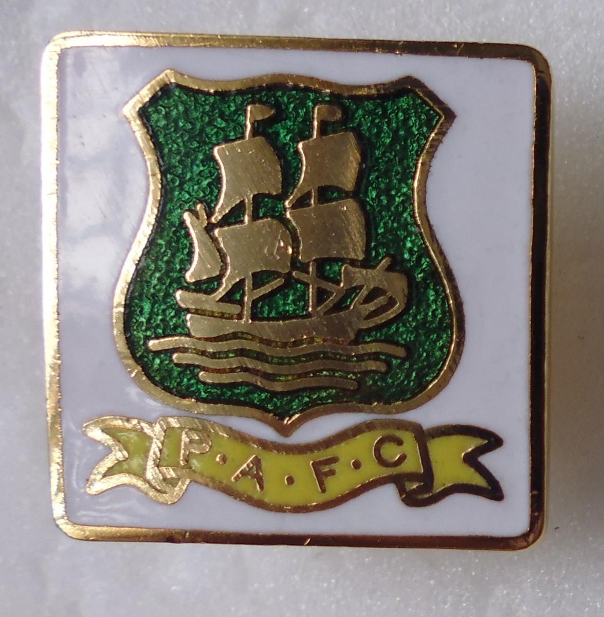 Pin's émaillé Vintage Plymouth Argyle - Badge Football Anglais