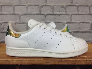 stan smith iridescent heel