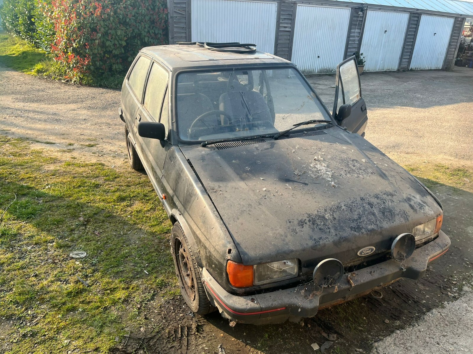 Image 1 - mk2 ford fiesta 1.4s spares or repair barn find xr2i replica