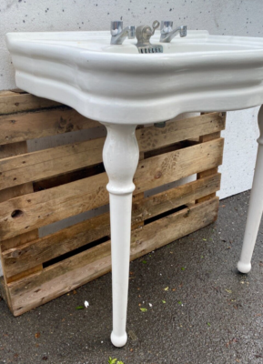 Lavabo simple vasque a piètement en colonne carrée émaillée Art Déco XX