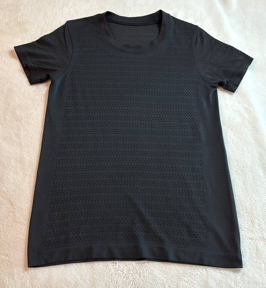 Lululemon Breeze By Short Sleeve *Squad Size 4 | eBay