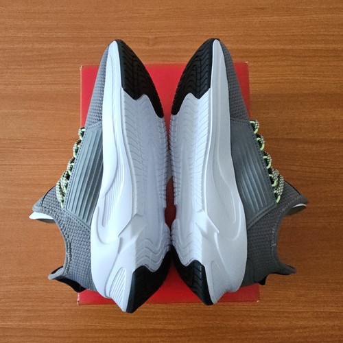 Puma Softride Premier Slip-On Jr Shoes - Picture 8 of 9