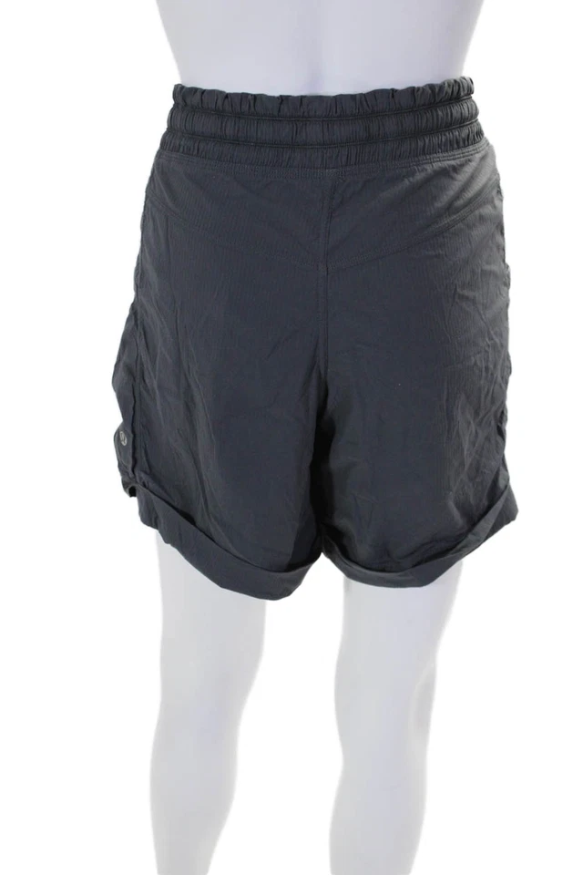 Shorts de ginástica feminino Lululemon listrado elástico cordão bainha algemada cinza tamanho M - Imagem 3 de 4