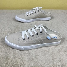 Obtaom Canvas Lace Up Sneakers Shoes Womens US 9 EU 40 Khaki NEW without Box