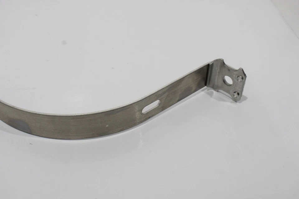 Par de correas de retención para tanque de combustible Audi RS4 Cabriolet 8H B7 Quattro nuevas genuinas Foto 3 de 4