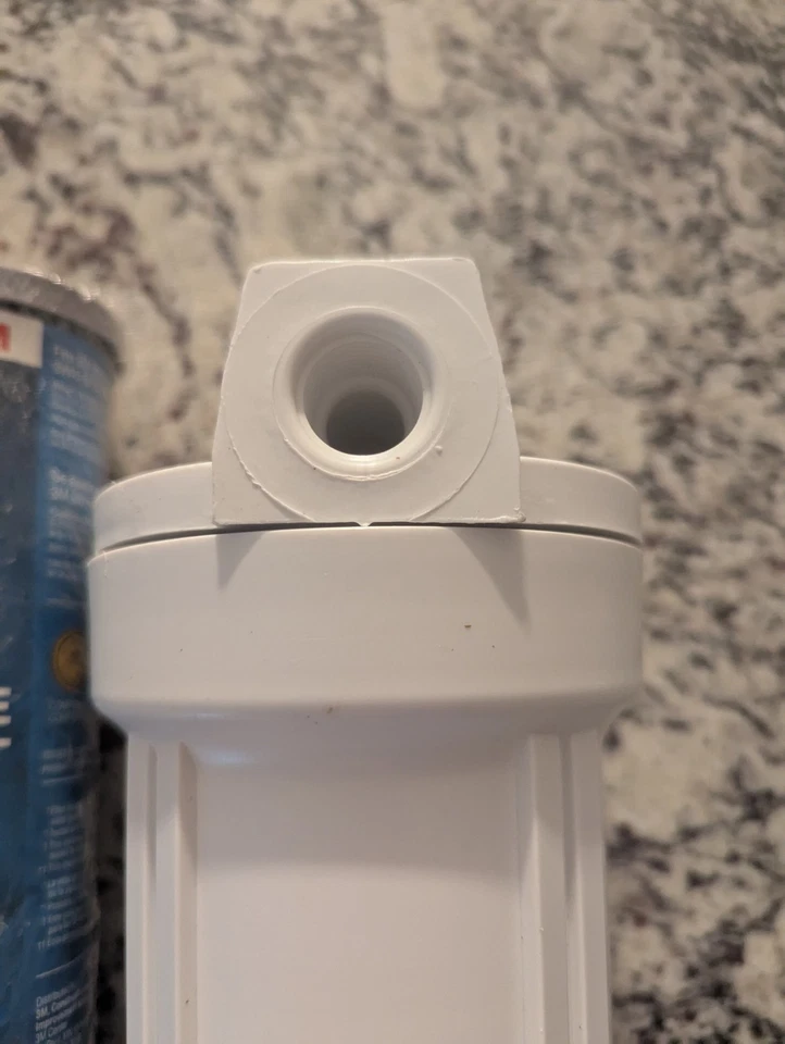 10 Inch Whole House Water Filter Housing & 2 Filtrete 10" x 2.5" CTO Filtration - Image 2 of 4