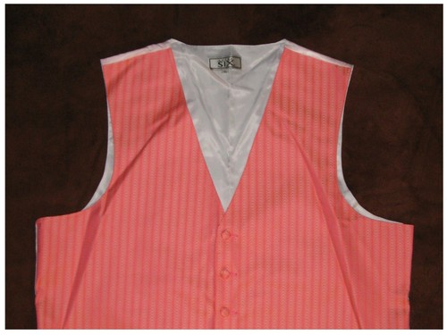 323 NWOT AFTER SIX Men's Geometric Pattern Peach Dress Vest Size XL 5 Buttons - Picture 3 of 12